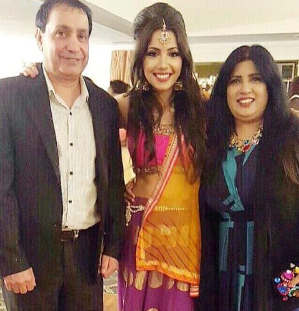 Rameet Sandhu with her parents