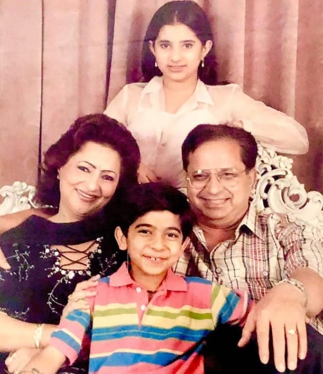 Musskan Sethi's childhood image with her family
