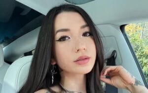 Mia Sayoko Biography, Height, Weight, Birthday, Boyfriend, Ethnicity