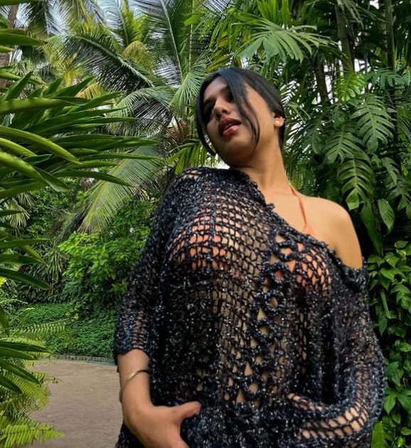 Jasleen Sahney bio
