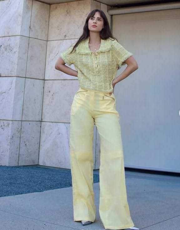 Julia Alcantara height