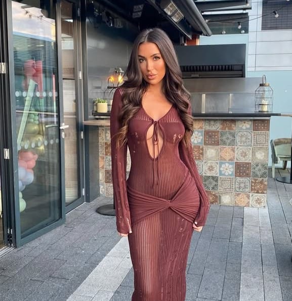 Scarlett Ellis biography