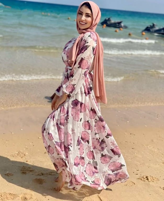 Fatma Saeed height