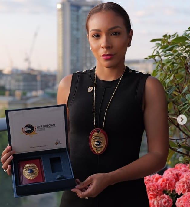 Isabelle da Silva awarded the title of Civil Diplomat by the Human and Humanitarian Committee
