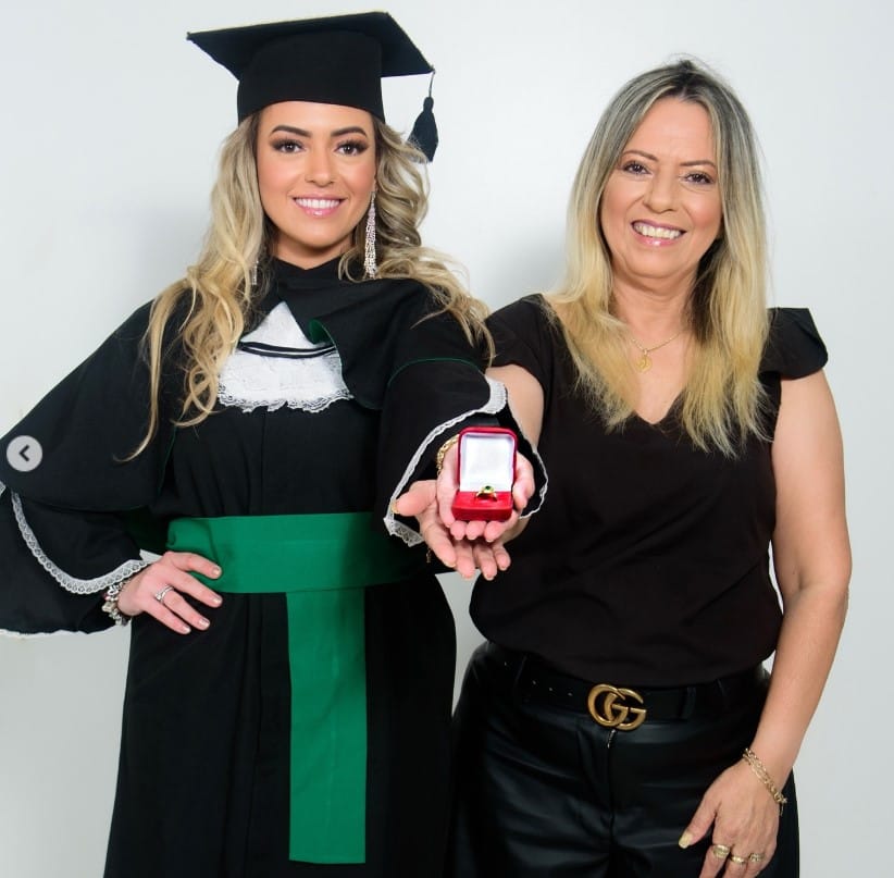 Lauren Adana with her mom
