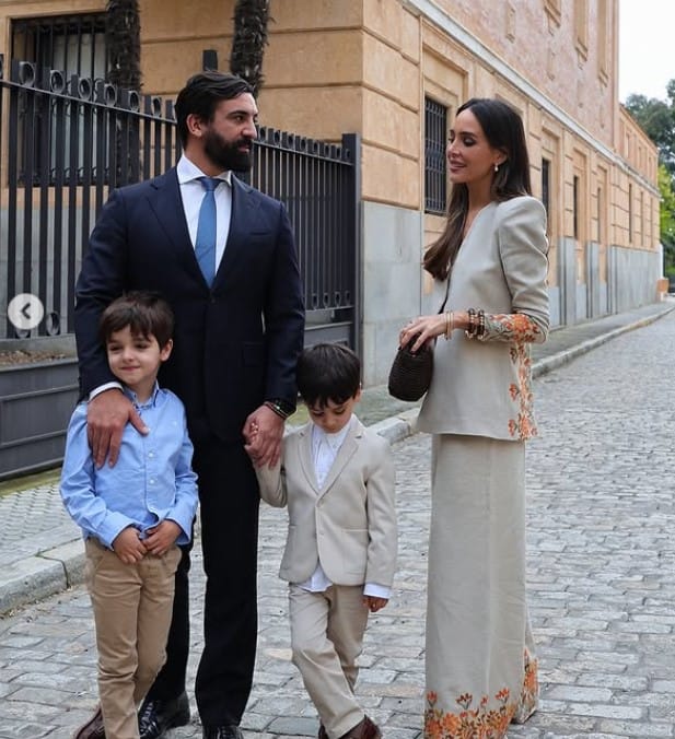 Rocio Osorno with her husband and kids