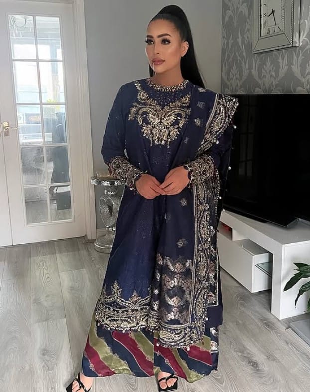 Shamila Nazir height