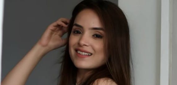 Simran Dhanwani