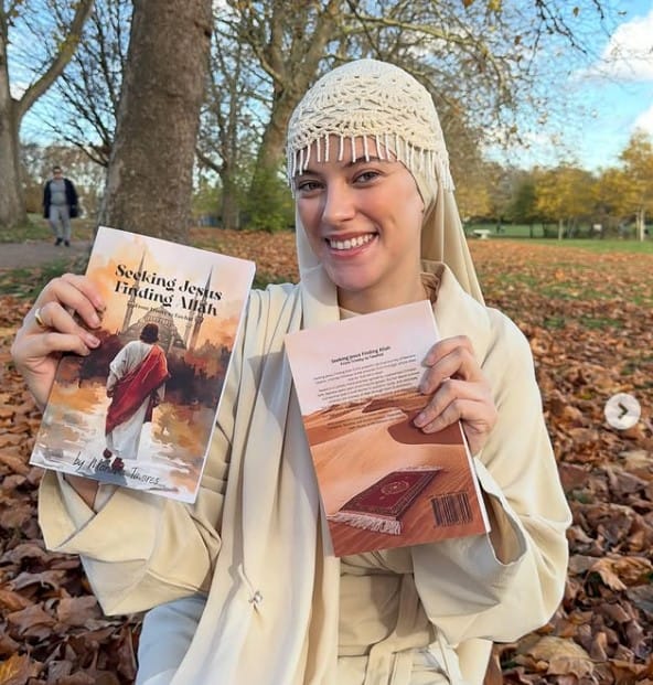 Mariana Tavares book