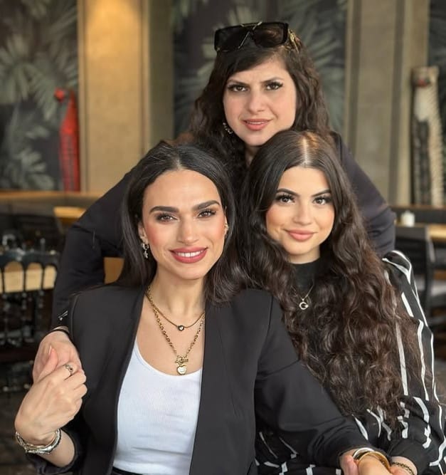 Tugce Demir with her mom and sister