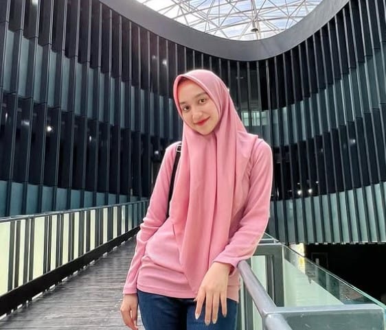 Bintang Alya biography