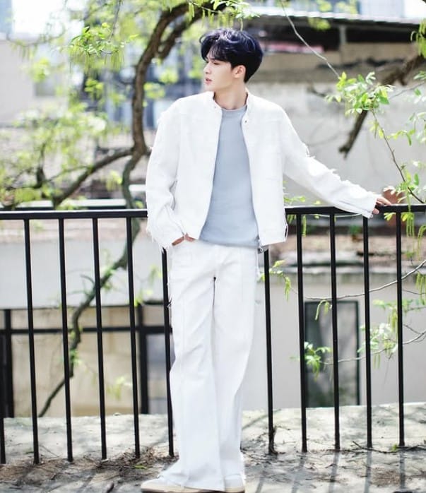 Huang Xinchun height