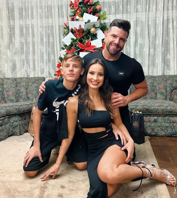 Paola Rodrigues with her husband and son