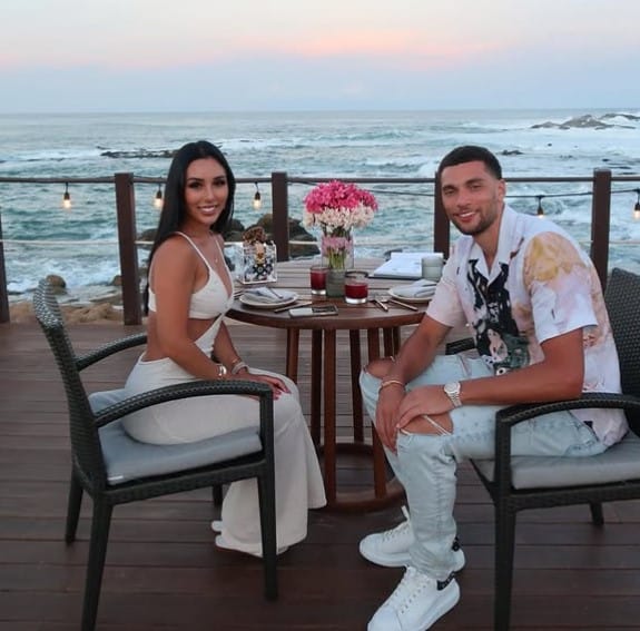 Hunter LaVine with her husband