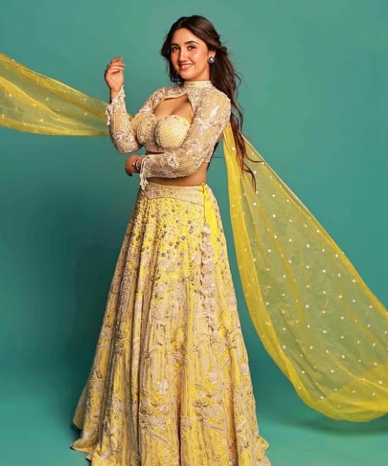 Ashnoor Kaur height