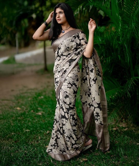 Ashwathy Agnihothri height