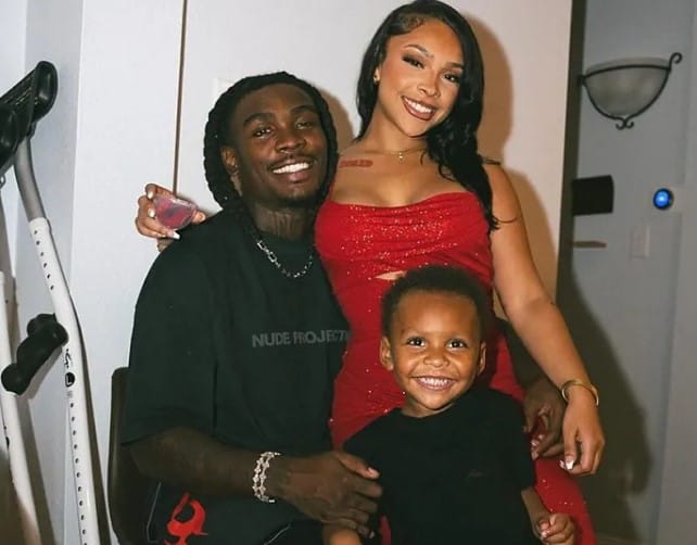 Dacoda Nichole with her ex-boyfriend and son