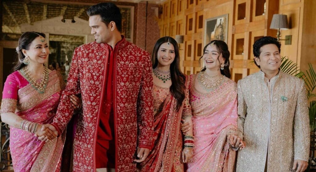 Saaniya Chandok and Arjun Tendulkar and in-laws