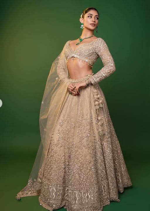 Shweta Sharda height