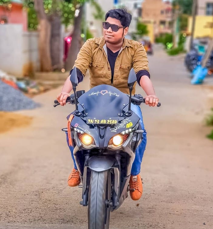 Vicky Shiva net worth