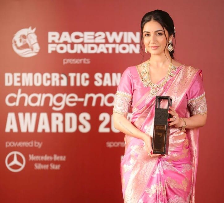 Amy Aela won Democratic Sangha Change Maker Award (2024)