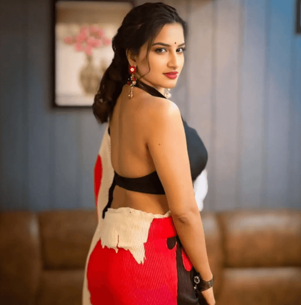 Jonita D'Cruz bio