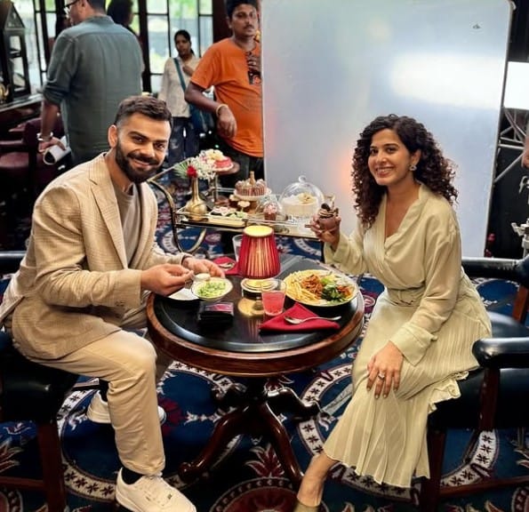 Kamiya Jani with Virat Kohli during her show