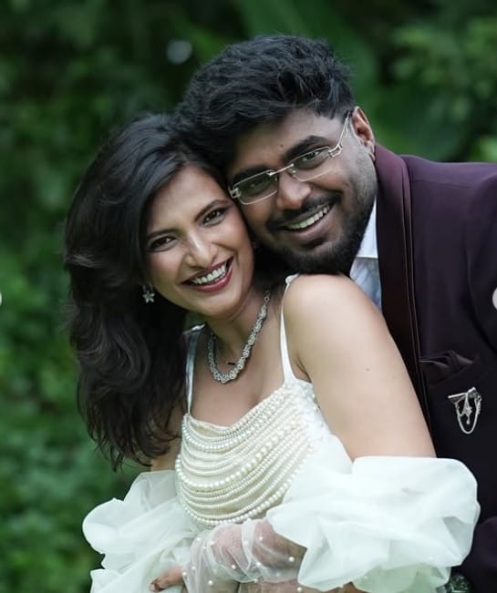 Mrunal Shankar with her husband Rohit Nair