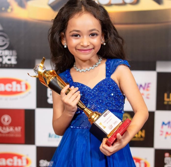 Vedhika Sreekumar won Best Child Artist Award at Digital Super Stars 2026
